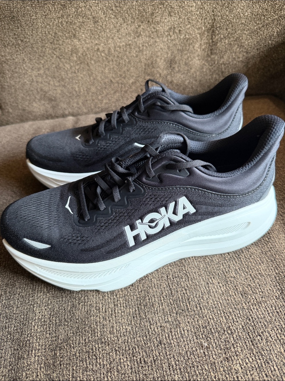 HOKA Bondi 9 - Picture 2 of 3
